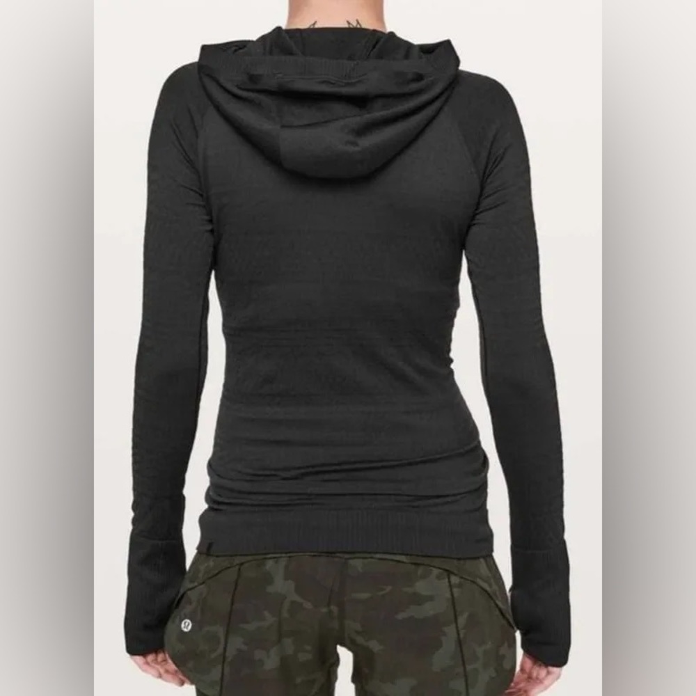 Black Restless Pullover Hoodie EUC Size 4